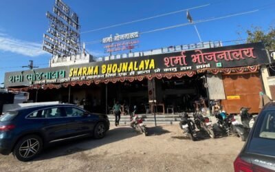 Restaurant Near Shani Maharaj Temple – Why Sharma Bhojnalaya Is the Best Place to Eat for Devotees